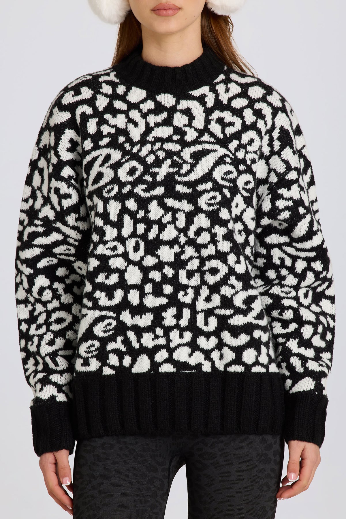 Chic Jacquard-Knit Oversized Jumper in Black