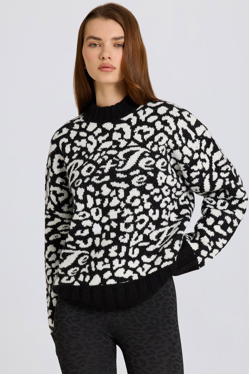 Chic Jacquard-Knit Oversized Jumper in Black