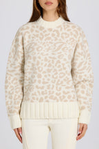 Chic Jacquard-Knit Oversized Jumper in Ice