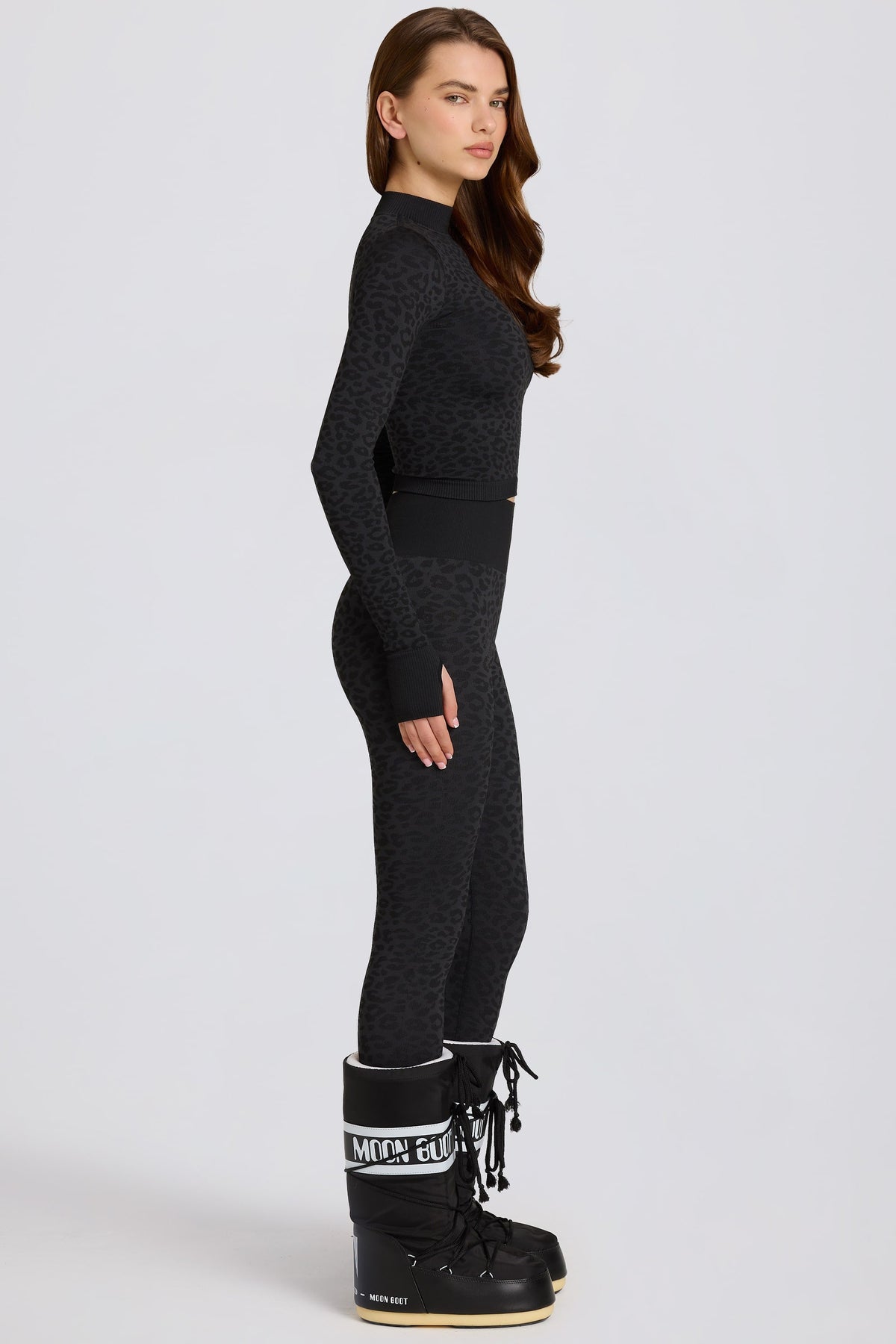 Chic Thermal Base-Layer Leggings in Black Leopard