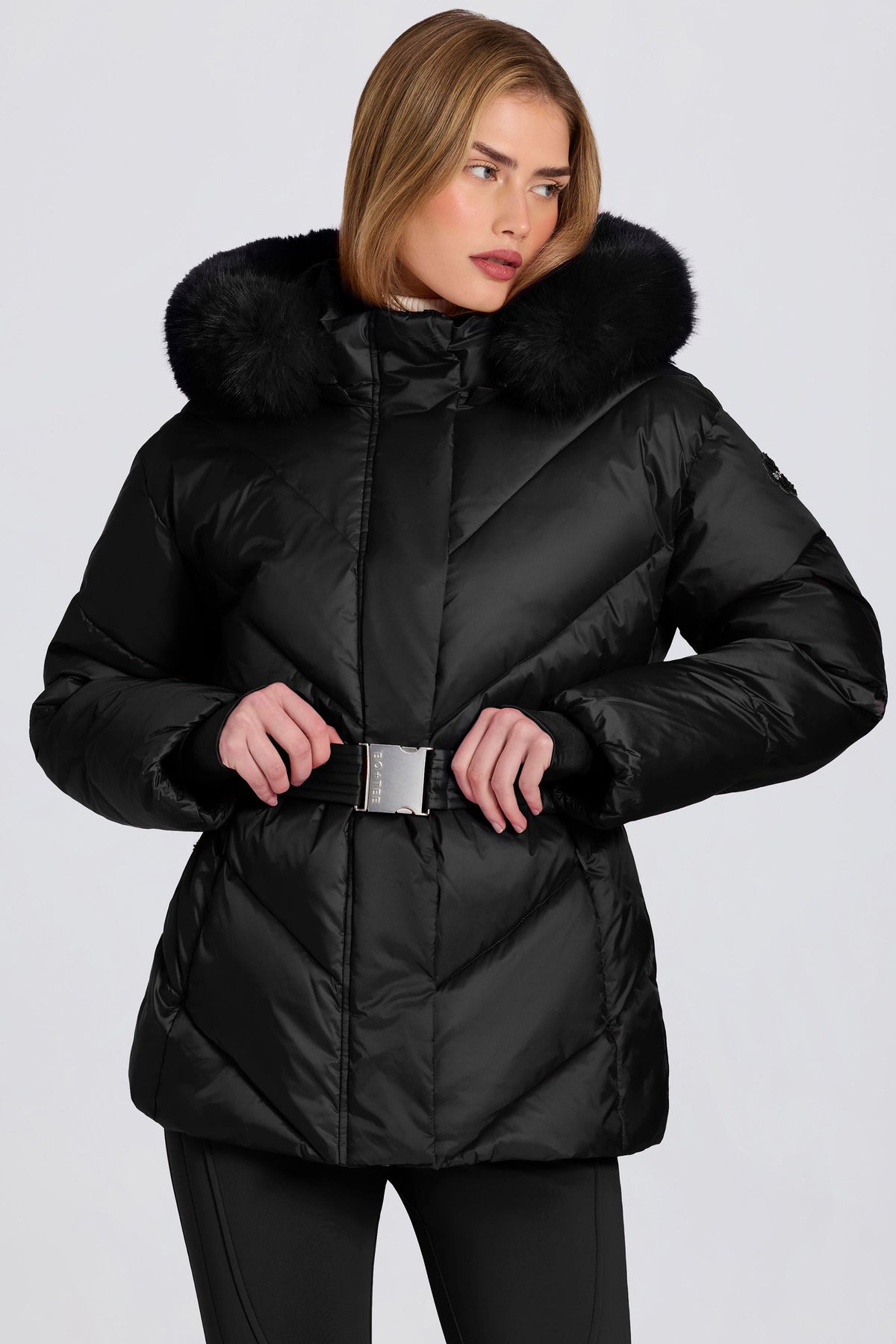 Chic Waterproof Faux-Fur Hood Ski Jacket in Black