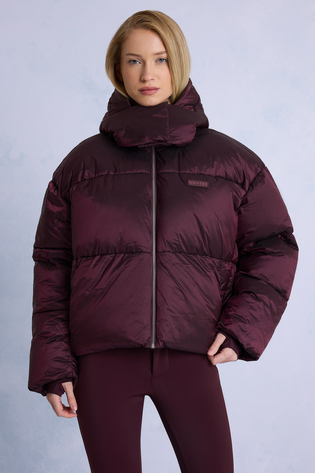 Chic Waterproof Cropped Oversized Ski Jacket in Burgundy