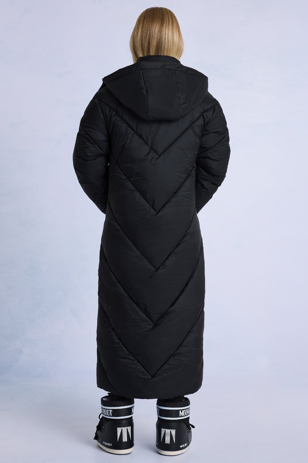 Chic Waterproof Hooded Long Parka Coat in Black