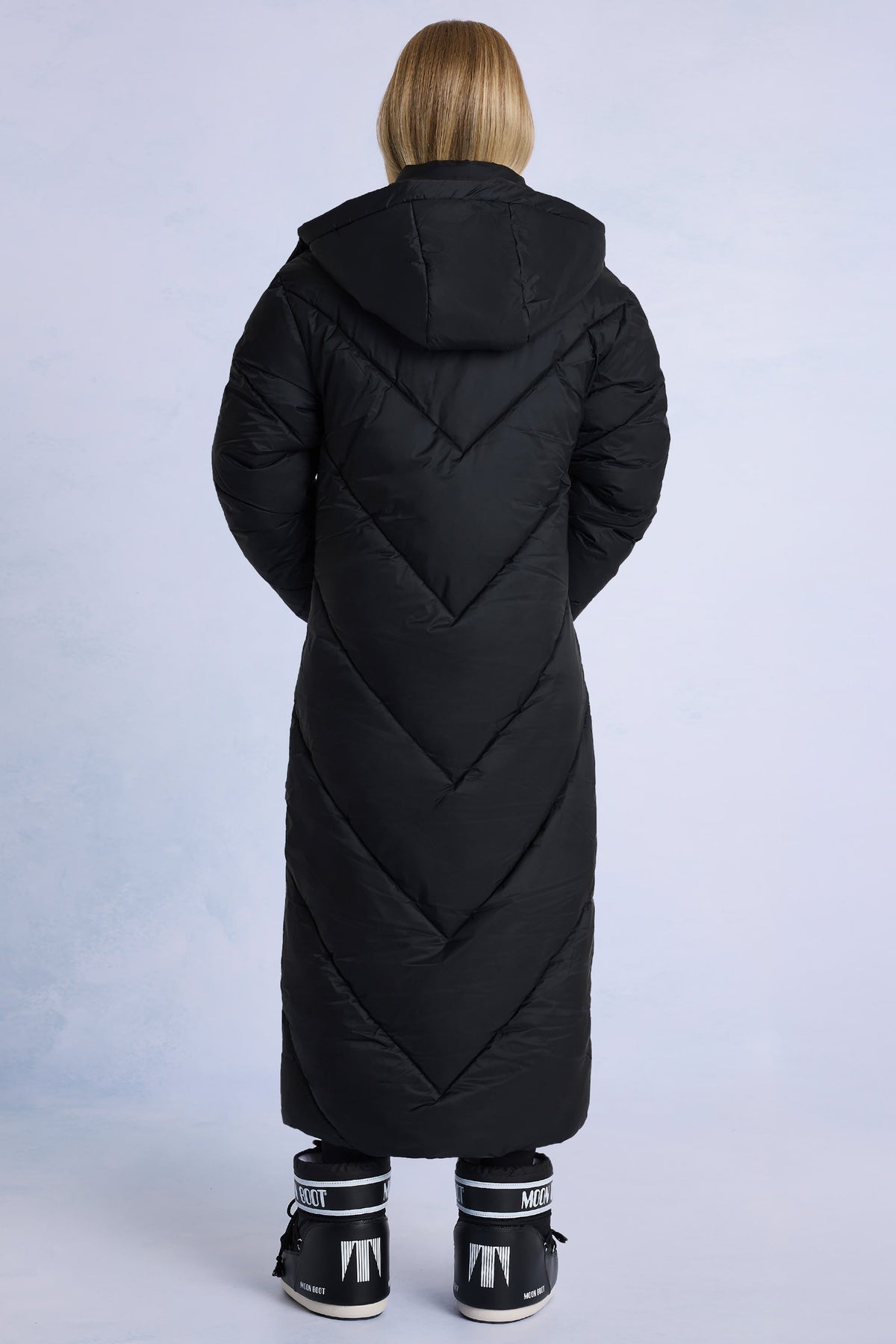 Chic Waterproof Hooded Long Parka Coat in Black