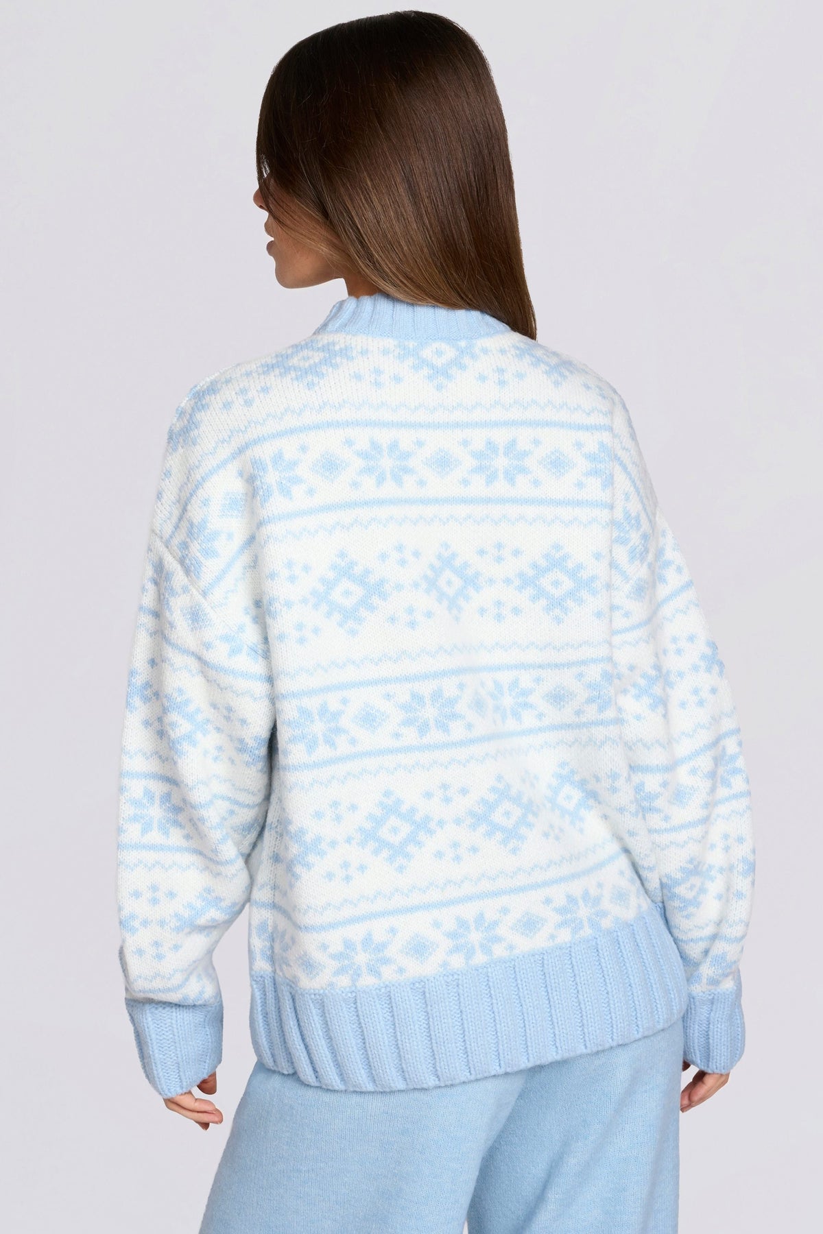 Chic Jacquard-Knit Oversized Jumper in Powder Blue
