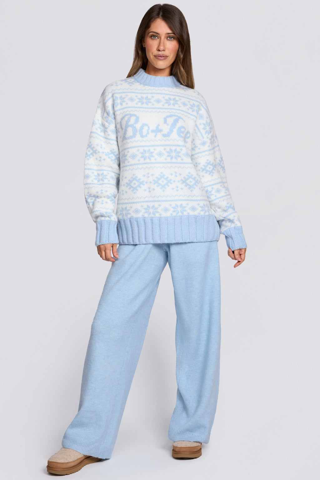 Chic Jacquard-Knit Oversized Jumper in Powder Blue