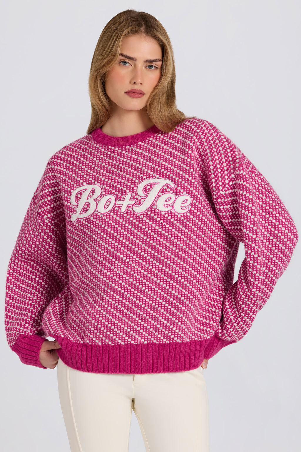 Chic Knit Logo Oversized Jumper in Magenta Pink
