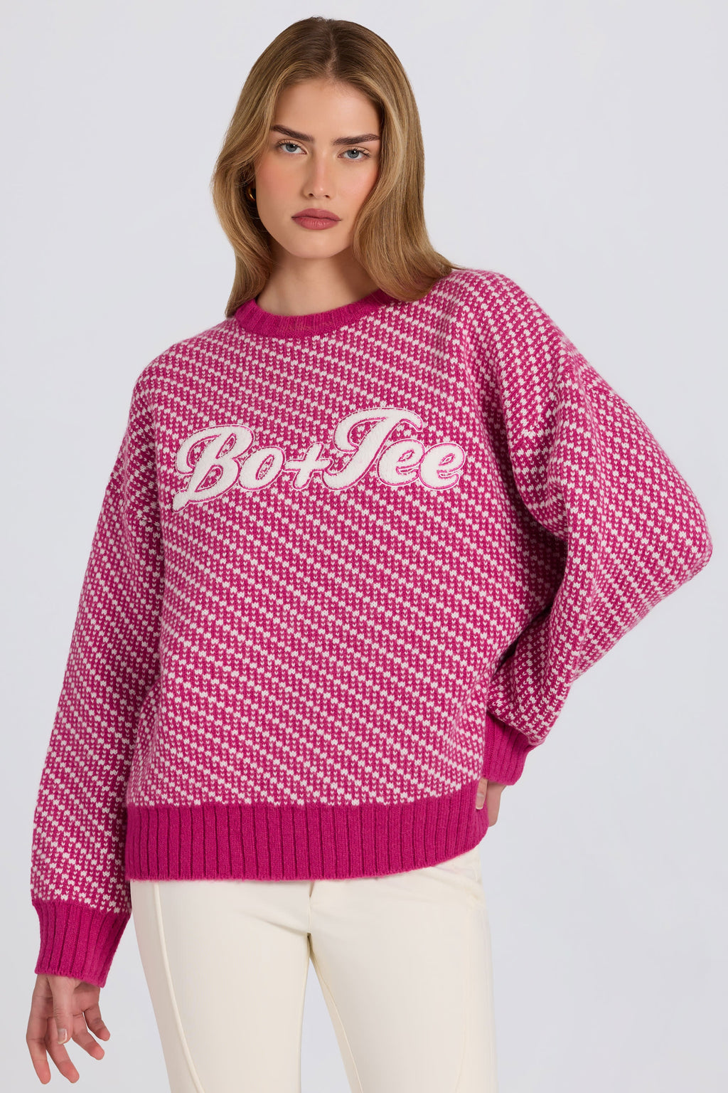 Chic Knit Logo Oversized Jumper in Magenta Pink