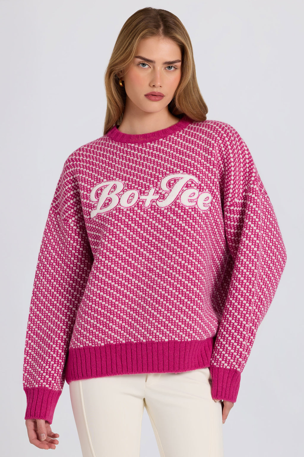 Chic Knit Logo Oversized Jumper in Magenta Pink