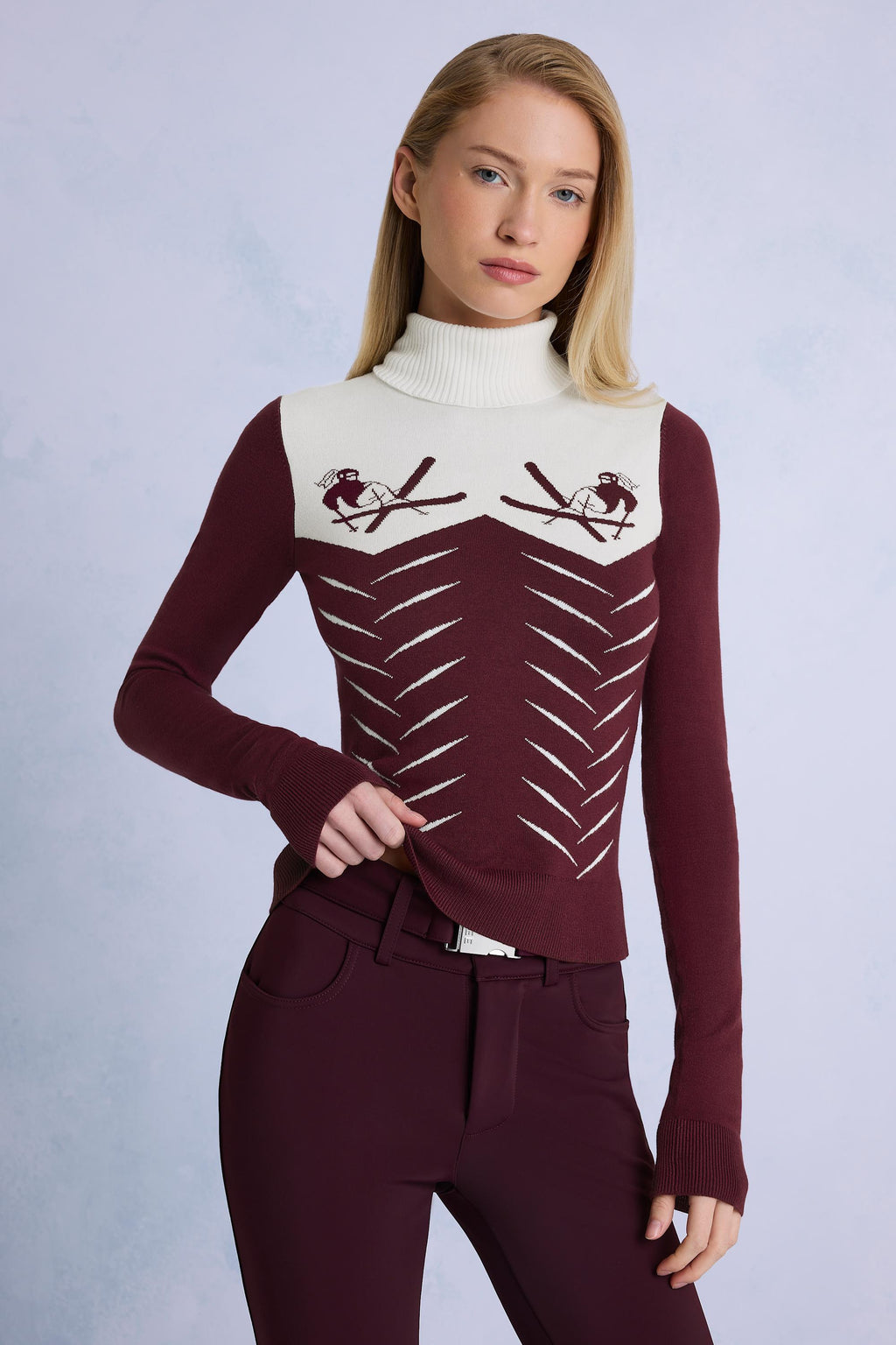 Chic Knit Long-Sleeve Fitted Top in Burgundy