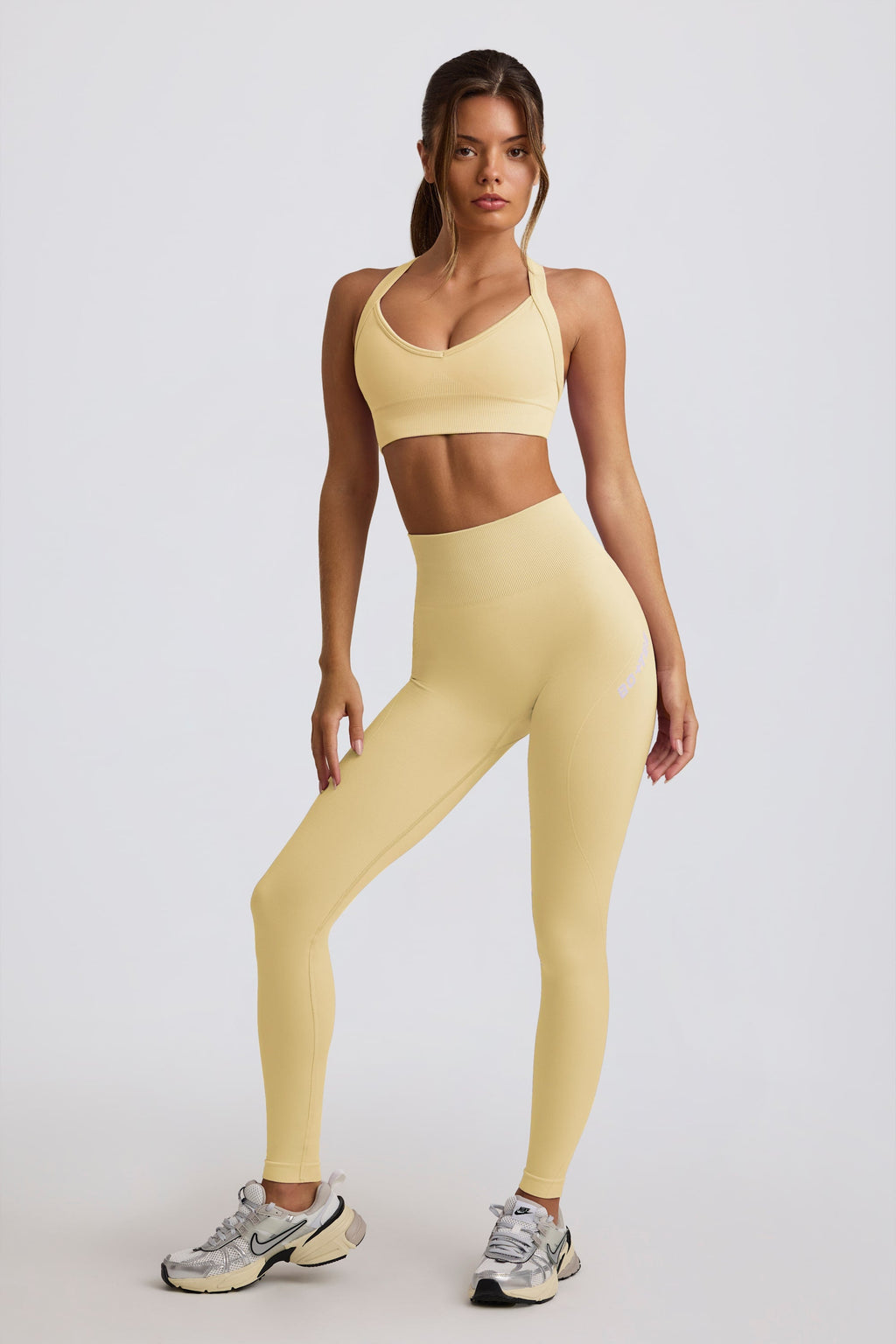 Chic Super Sculpt Seamless High-Waist Leggings in Butter