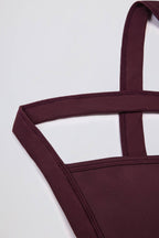 Chic Super Sculpt Seamless Crossback Sports Bra in Burgundy