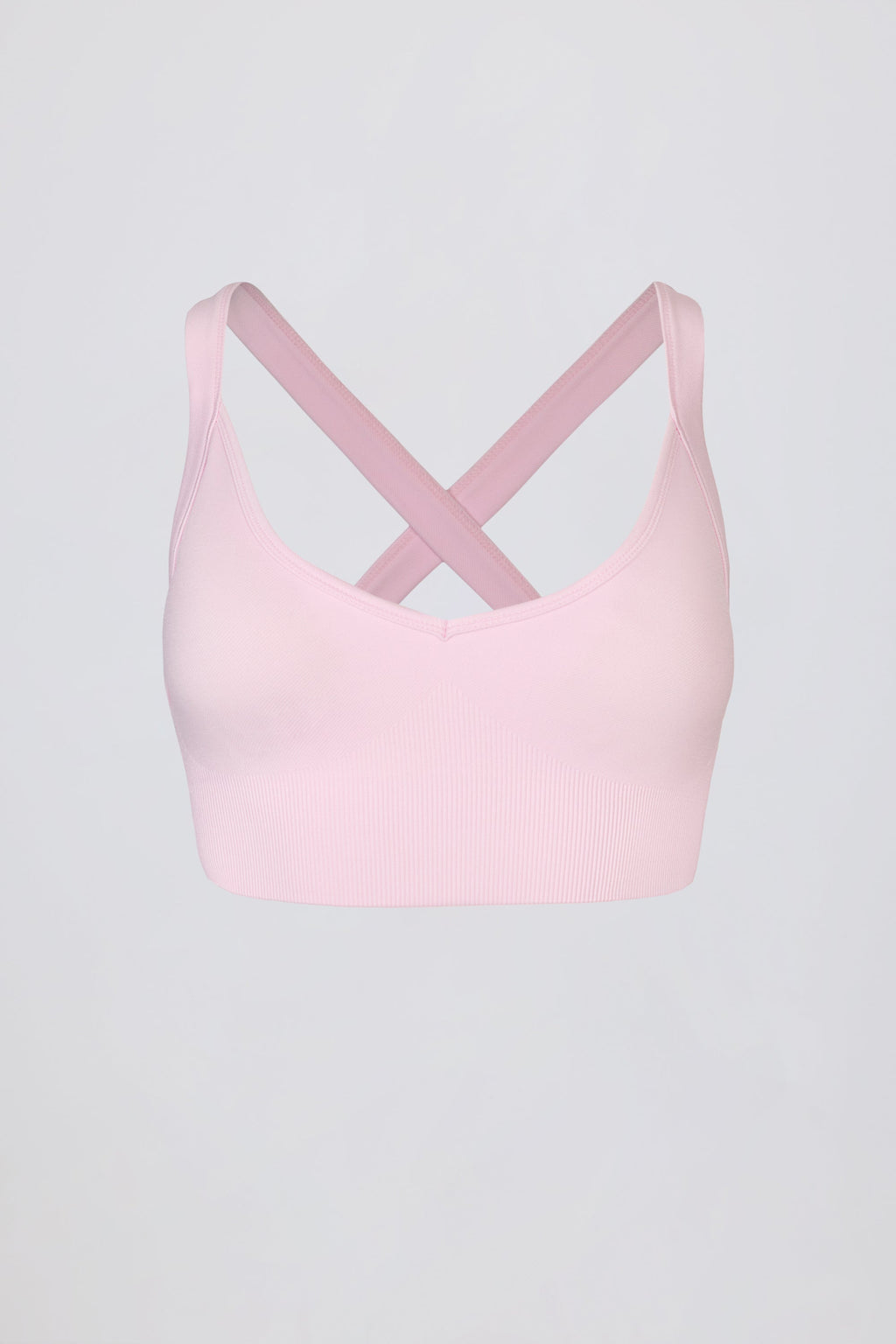 Chic Super Sculpt Seamless Crossback Sports Bra in Soft Pink