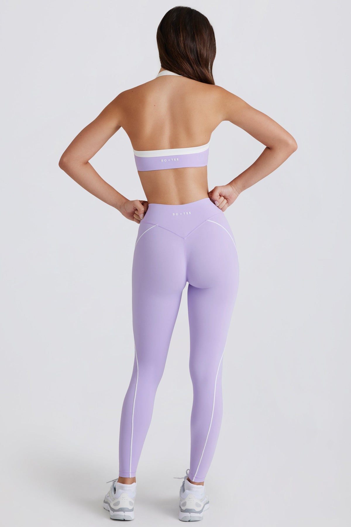 Chic Soft Active Twist-Front Leggings in Lavender
