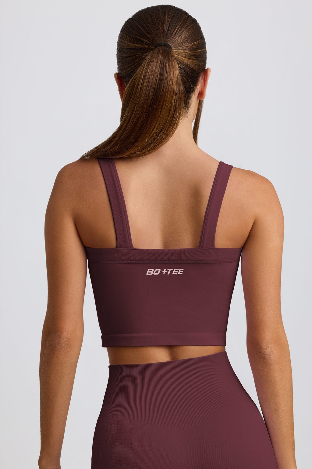 Chic Super Sculpt Seamless Longline Camisole Top in Burgundy