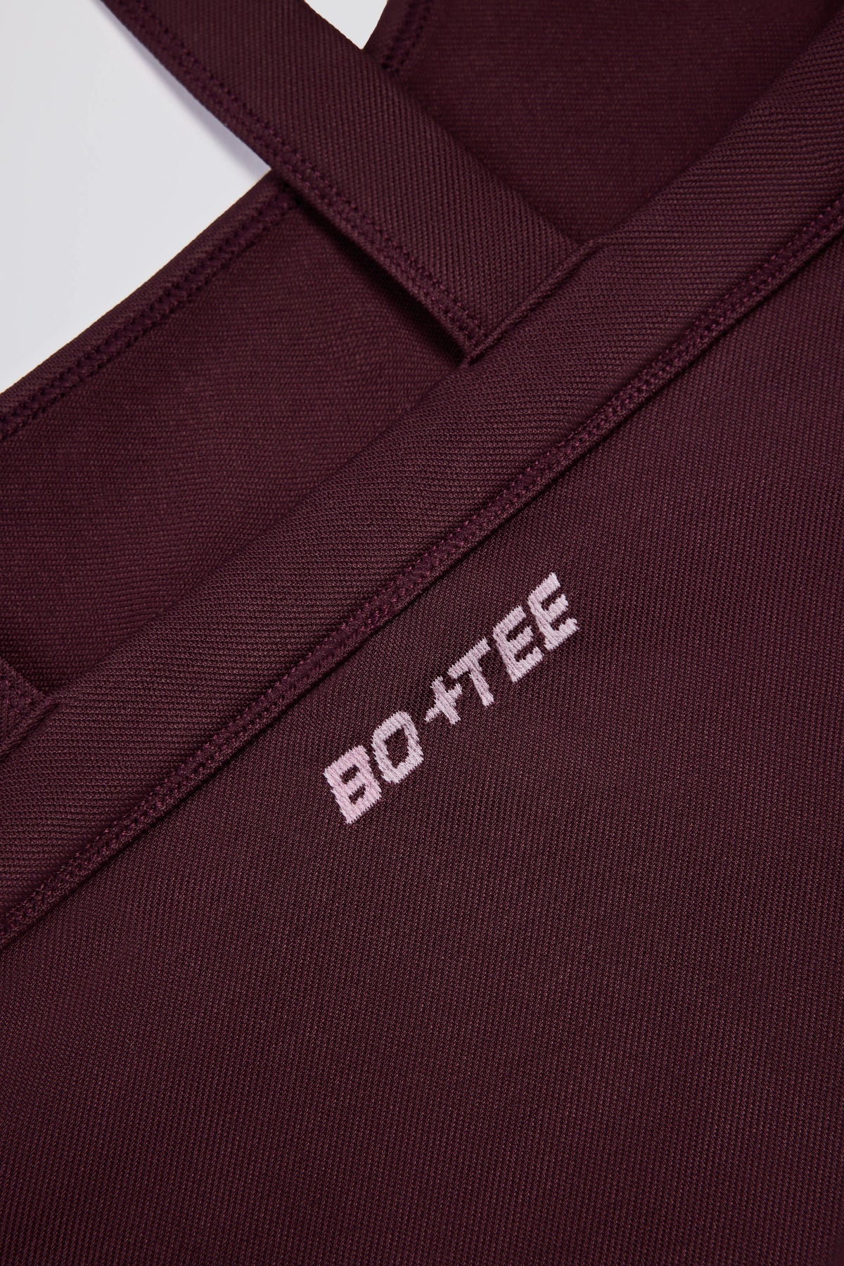 Chic Super Sculpt Seamless Longline Camisole Top in Burgundy