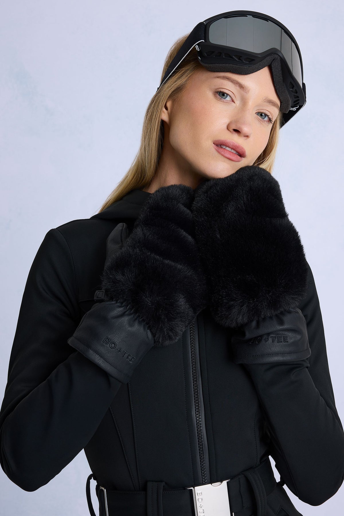 Chic Faux-Fur Gloves in Black