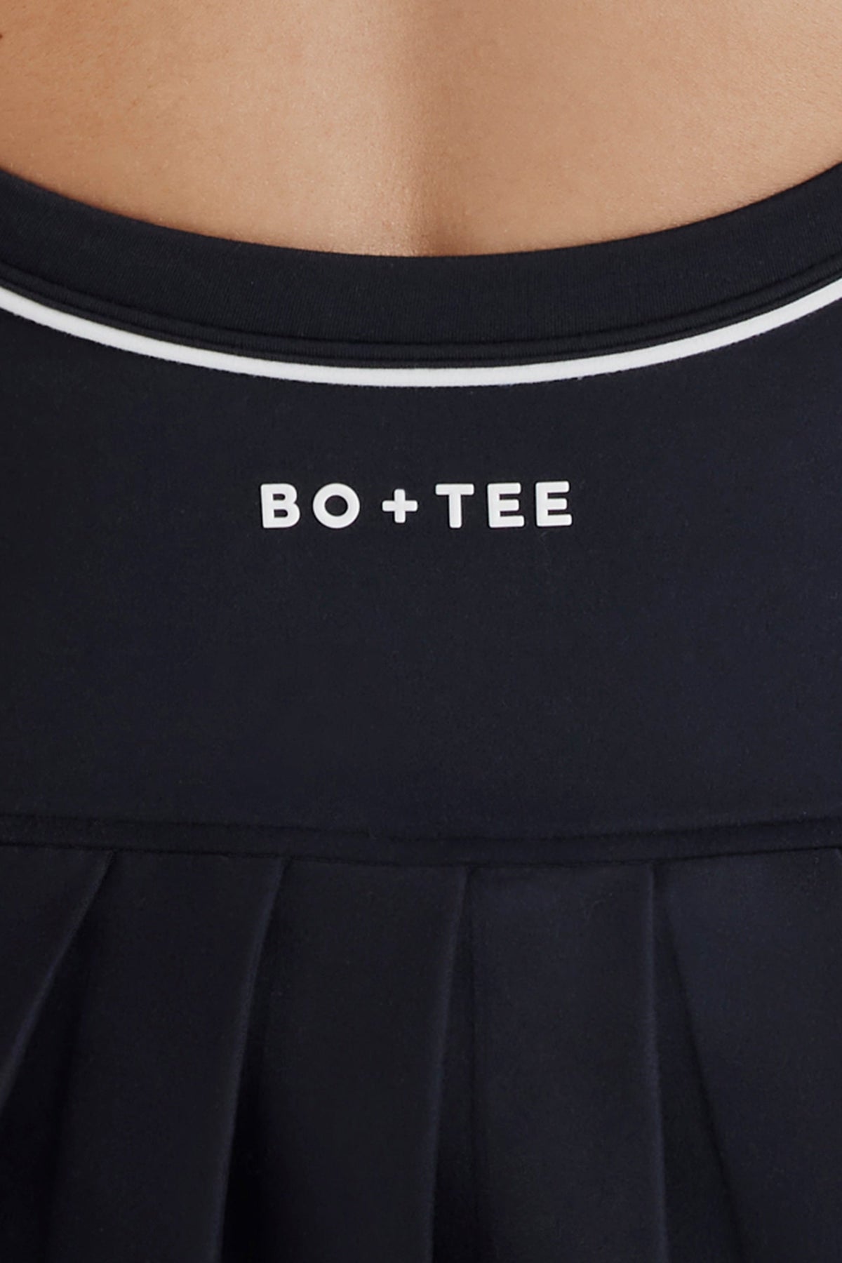 Chic Soft Active Crossback Pleated Tennis Dress in Black