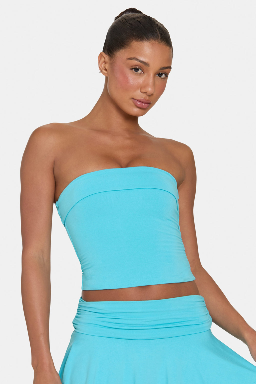 Chic ButterCloud Tube Top in Aqua