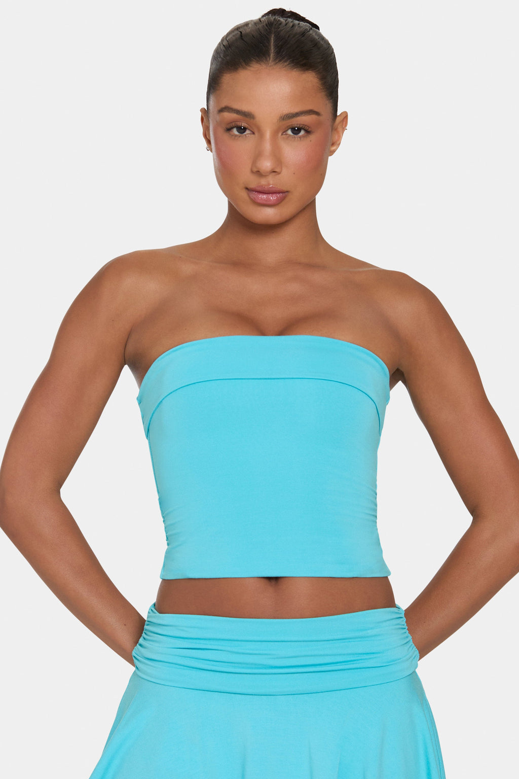 Chic ButterCloud Tube Top in Aqua