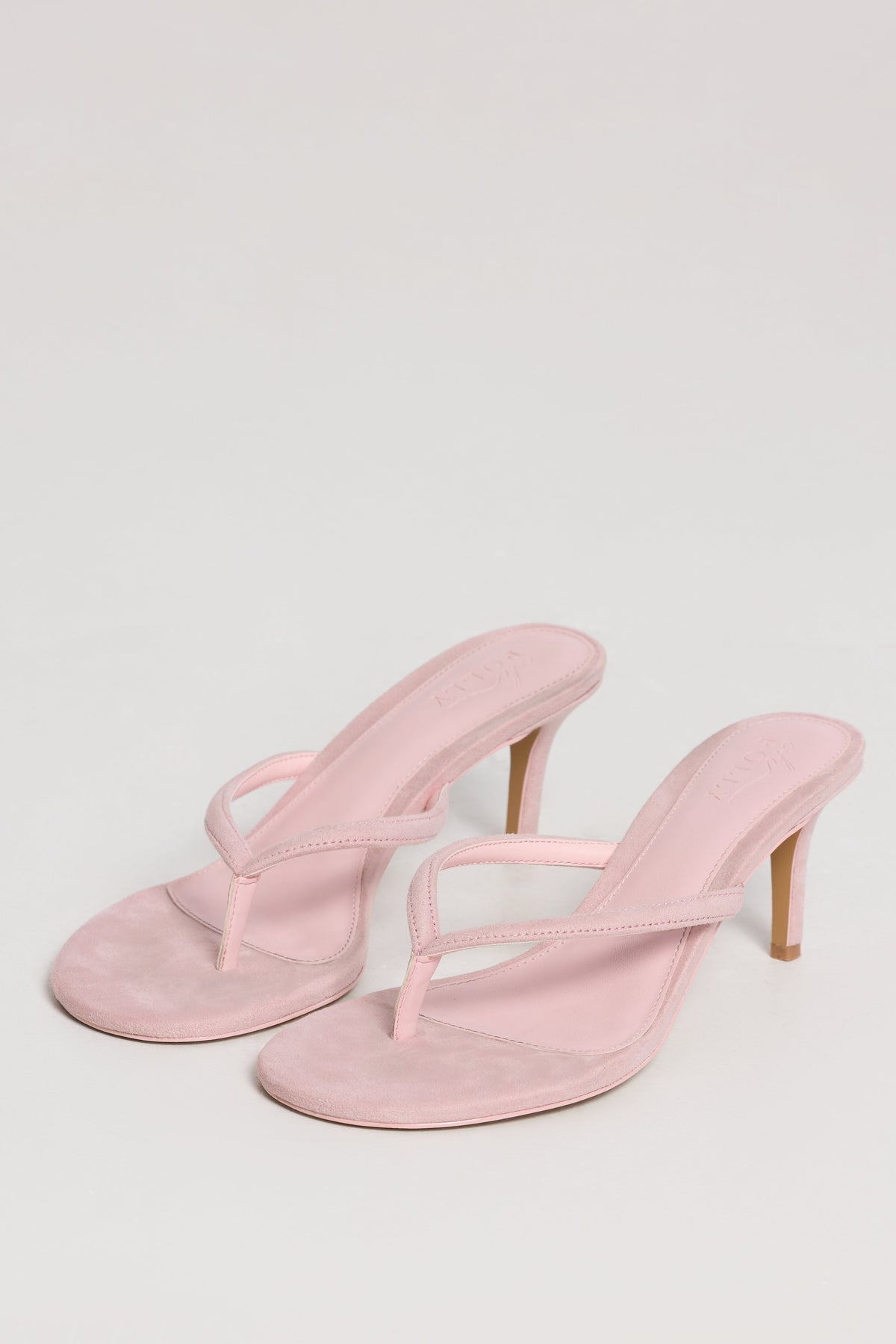 Chic Heeled Thong Sandals in Pink