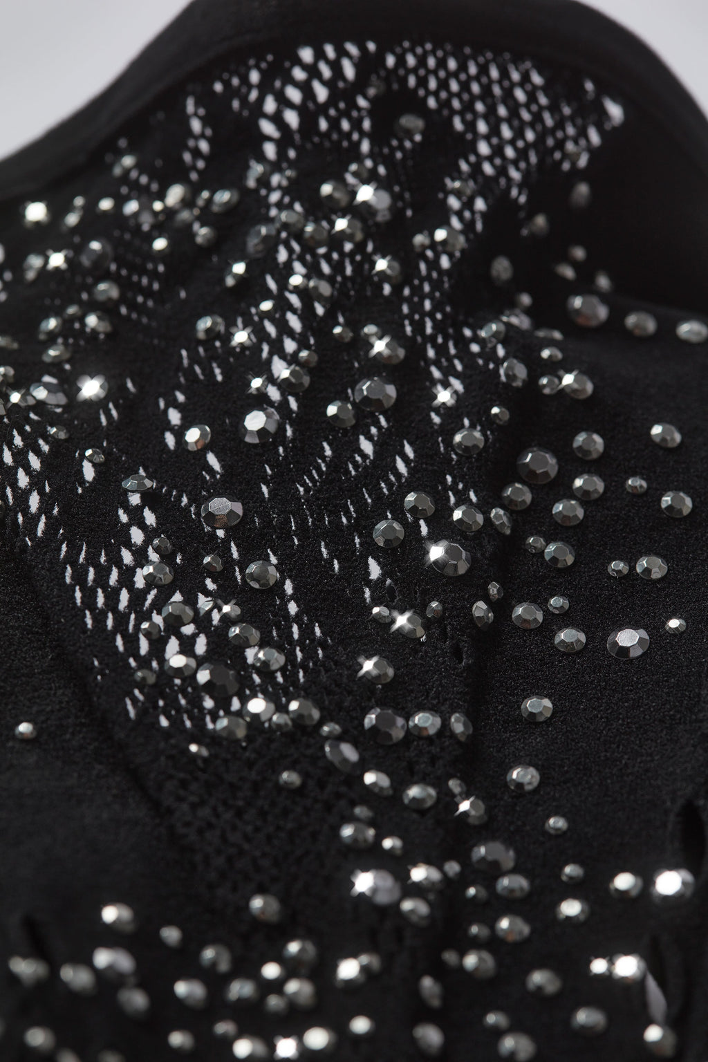 Chic Embellished Mid-Rise Mini Skirt in Black