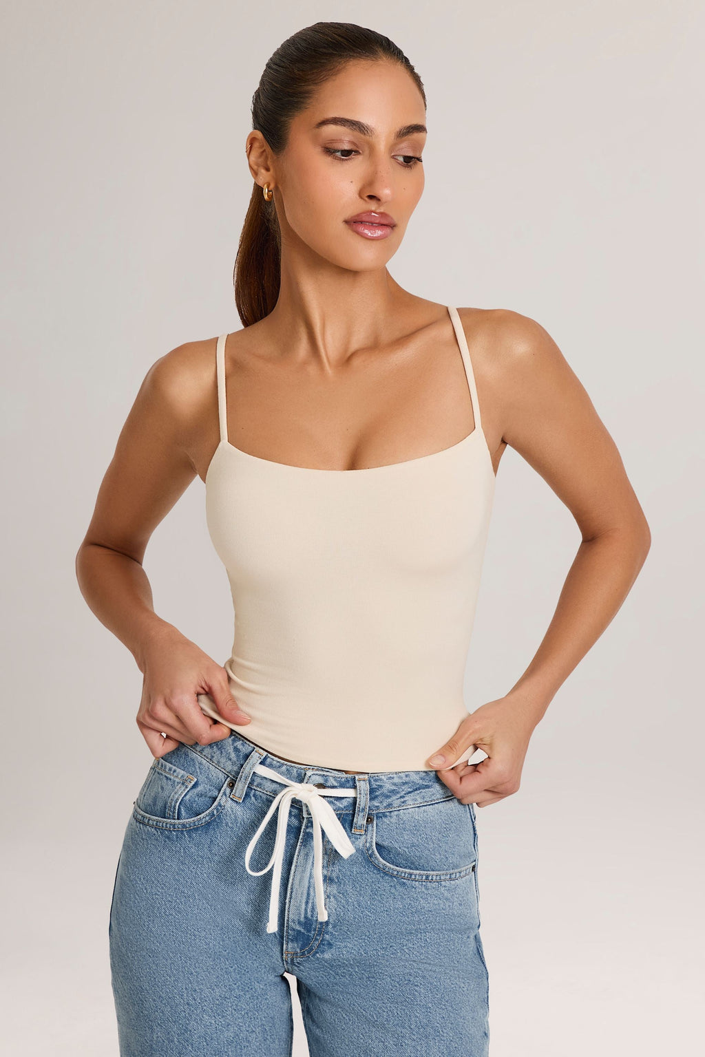 Chic Modal Scoop-Neck Tank Top in Ivory