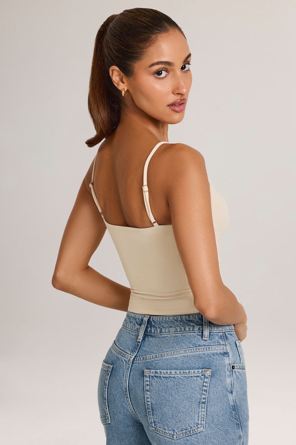 Chic Modal Scoop-Neck Tank Top in Ivory
