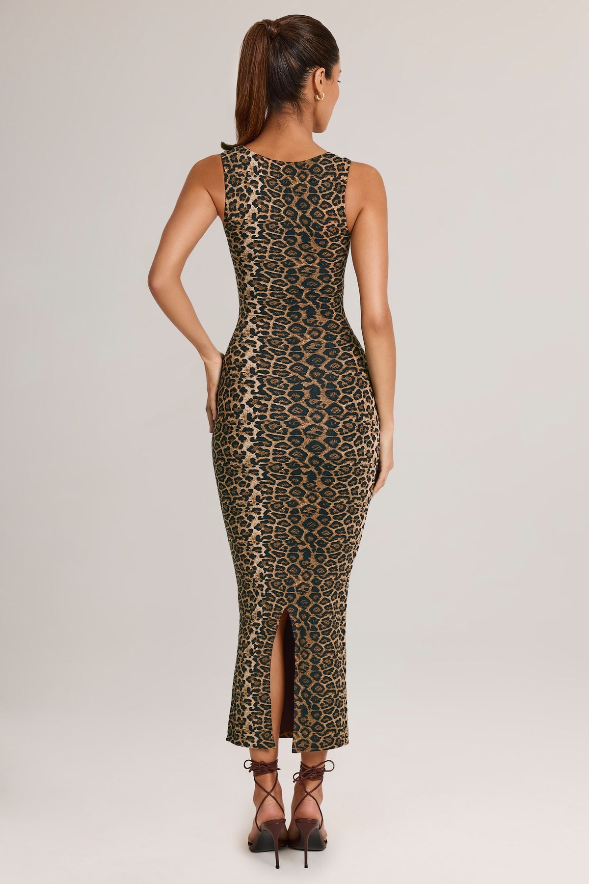 Chic Modal Square-Neck Bodycon Midi Dress in Leopard Print