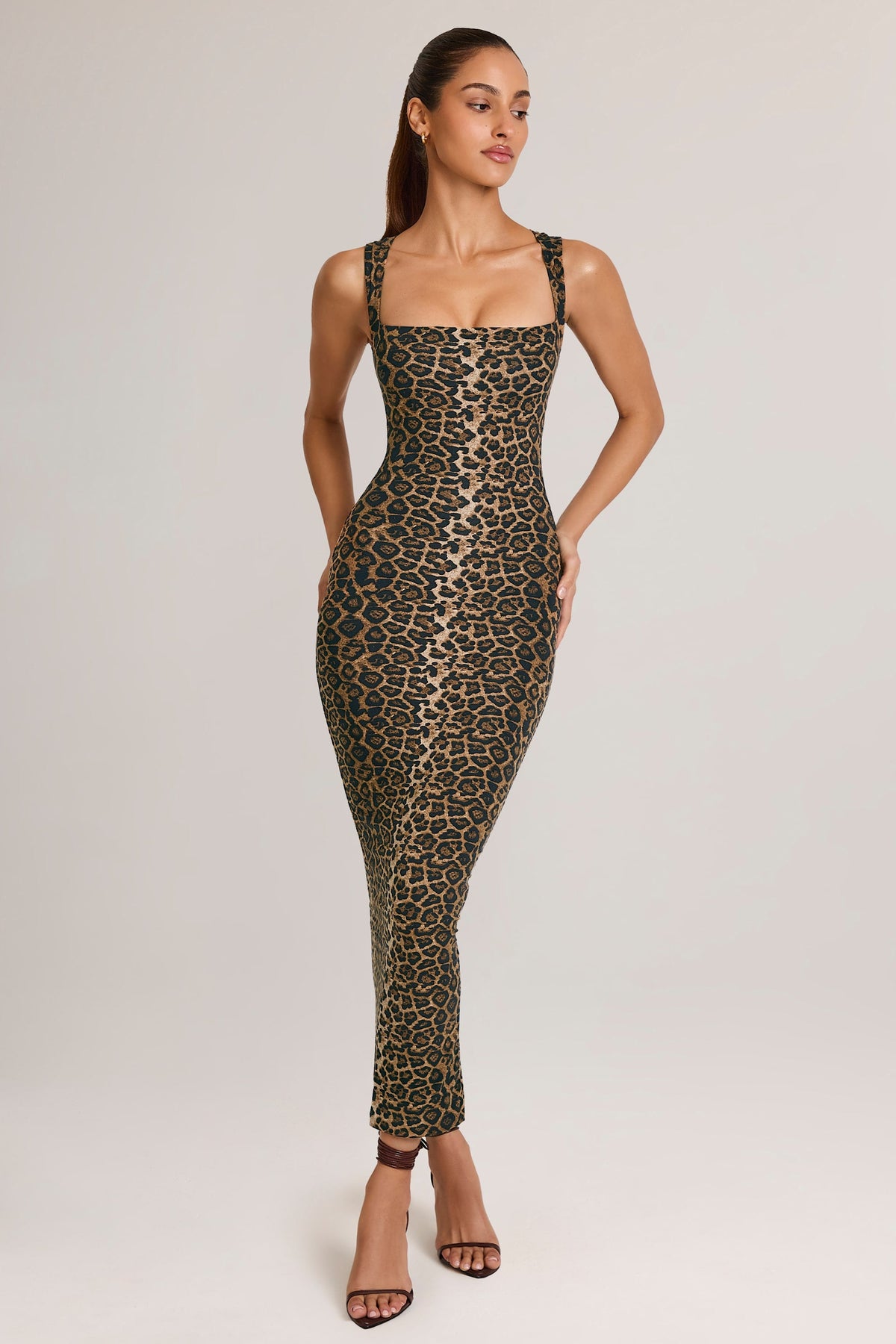 Chic Modal Square-Neck Bodycon Midi Dress in Leopard Print