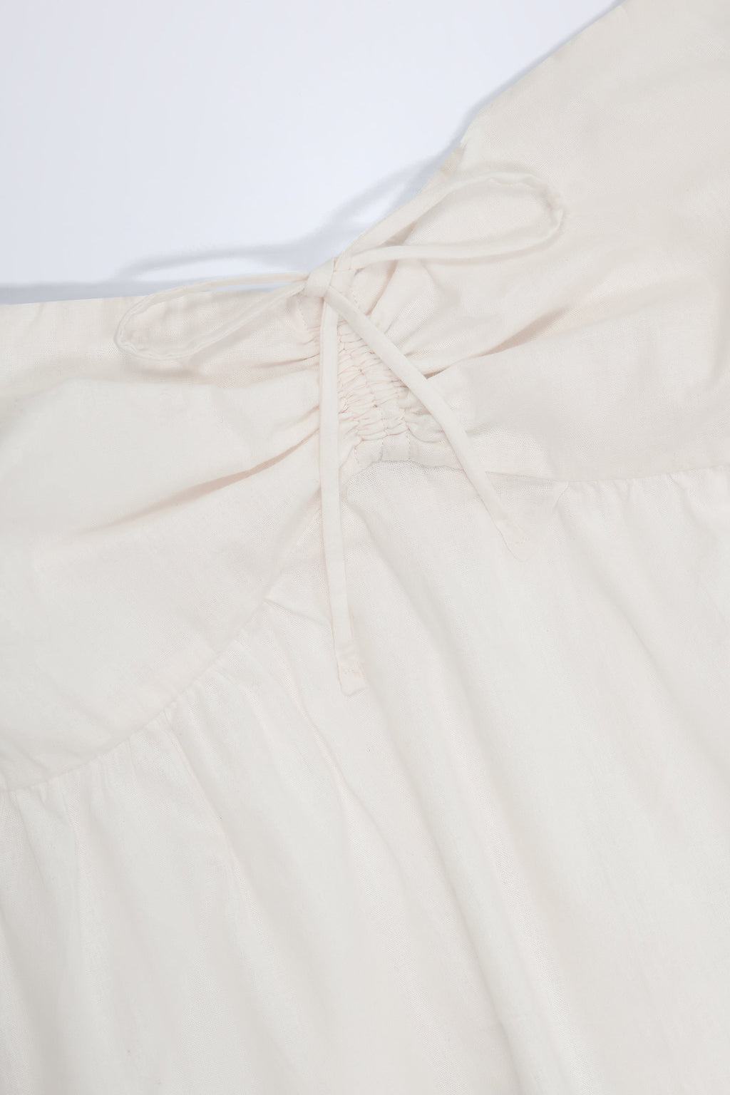 Chic Tie-Front Strapless Cotton-Poplin Crop Top in White