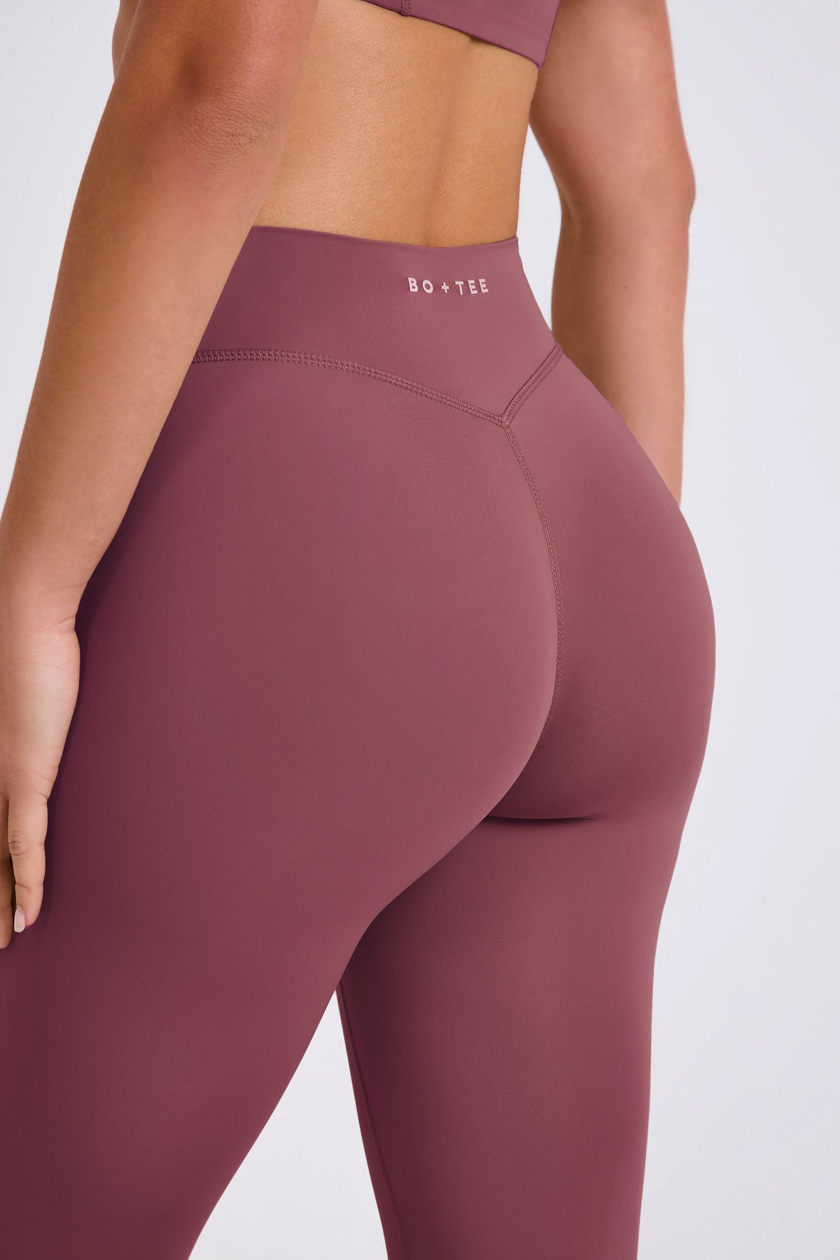 Chic High-Waist Leggings in Acai