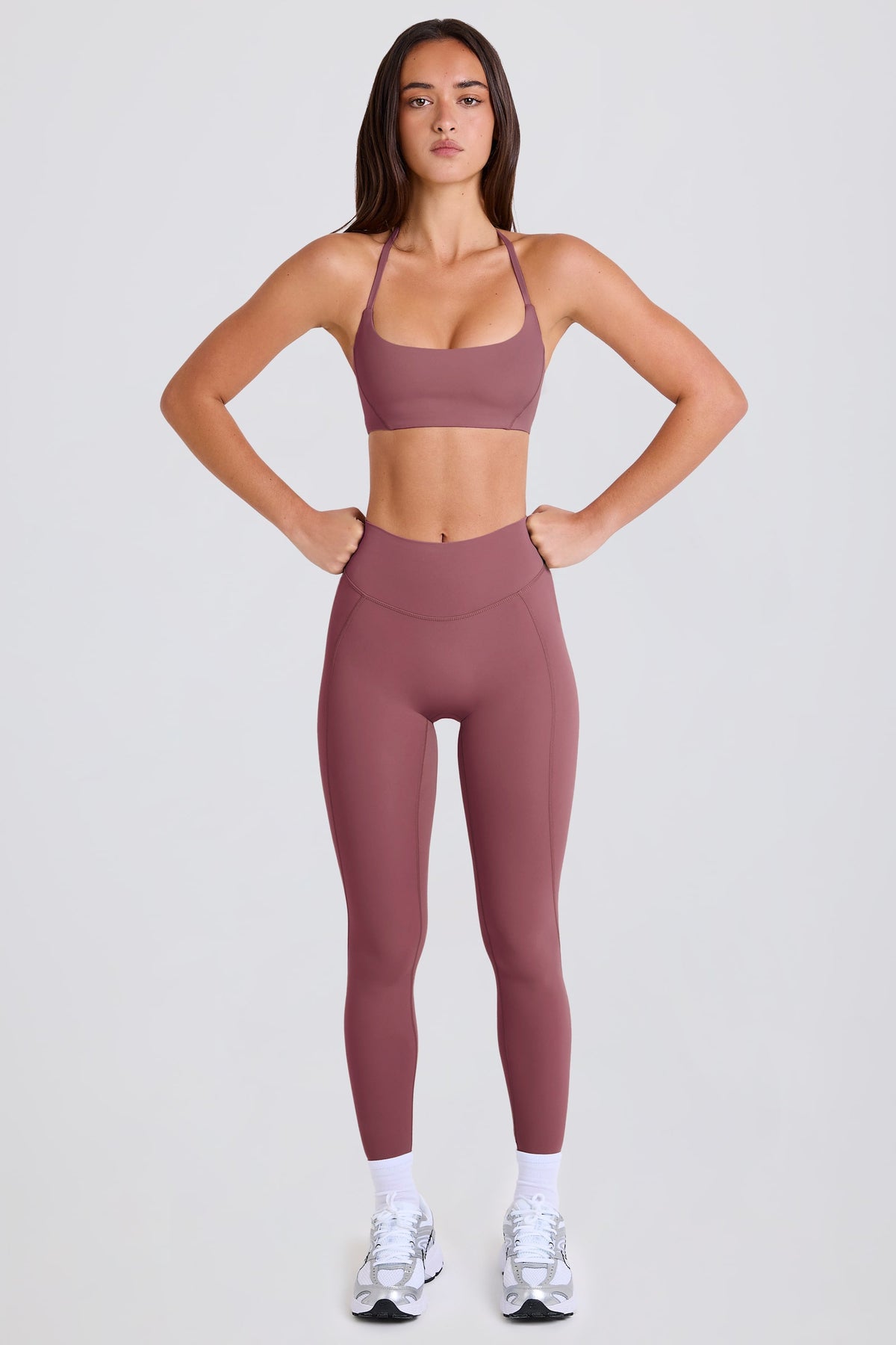 Chic High-Waist Leggings in Acai