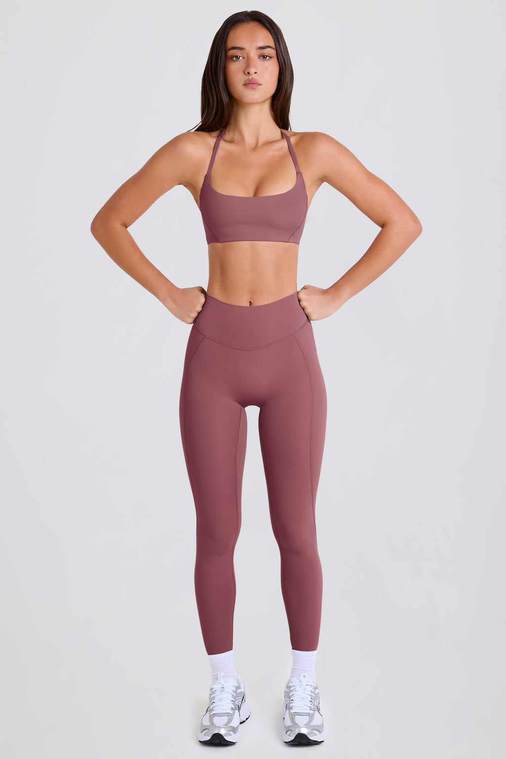 Chic High-Waist Leggings in Acai