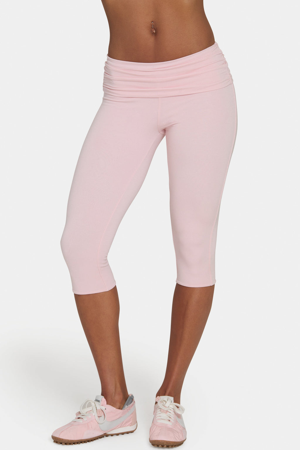 Chic ButterCloud Capri Leggings in Blush
