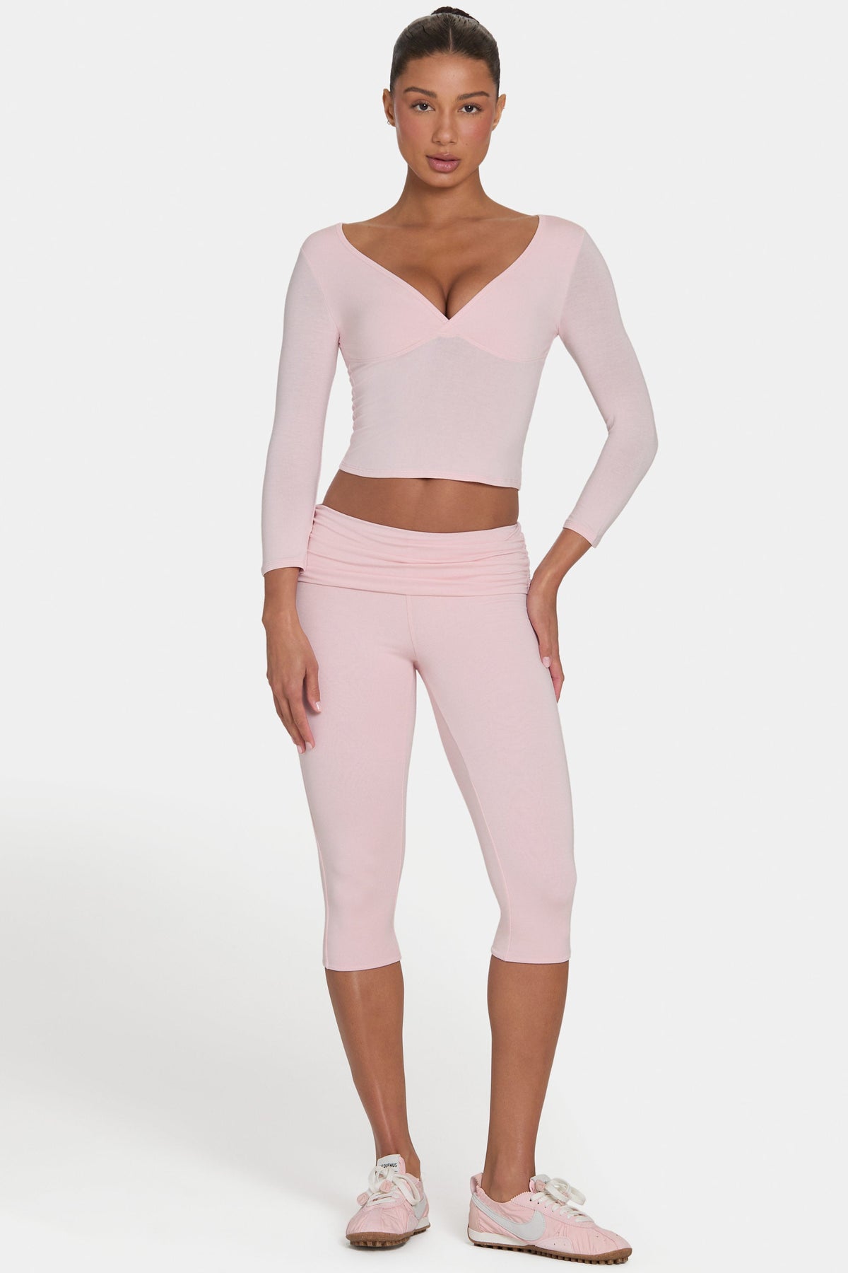 Chic ButterCloud Capri Leggings in Blush