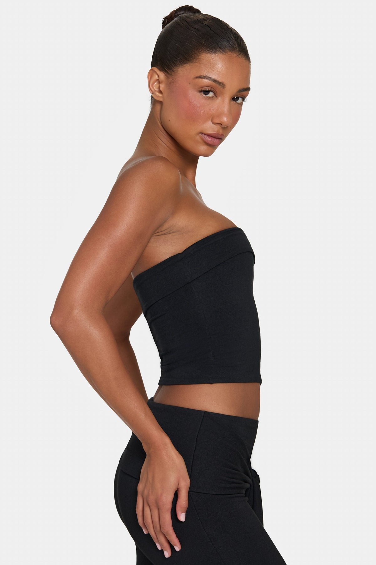 Chic ButterCloud Tube Top in Black