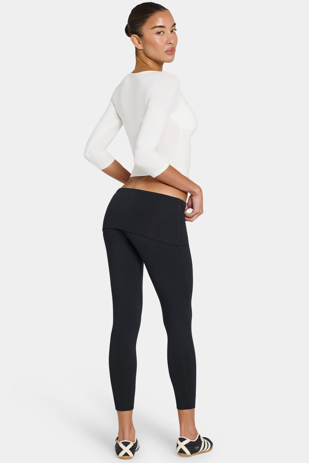 Chic ButterCloud 78 Leggings in Black
