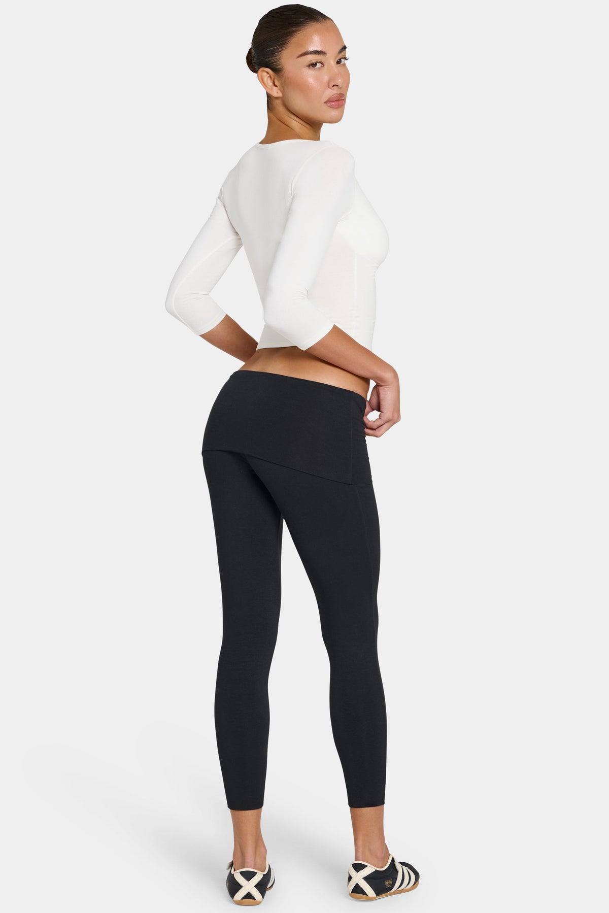Chic ButterCloud 78 Leggings in Black