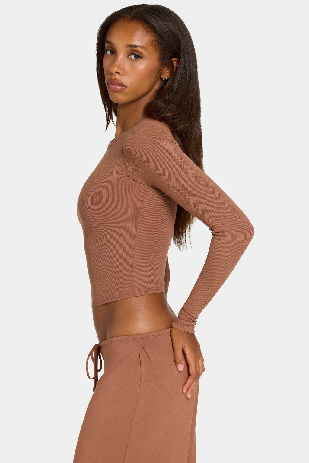 Chic ButterCloud Long-Sleeve Crop Top in Cocoa