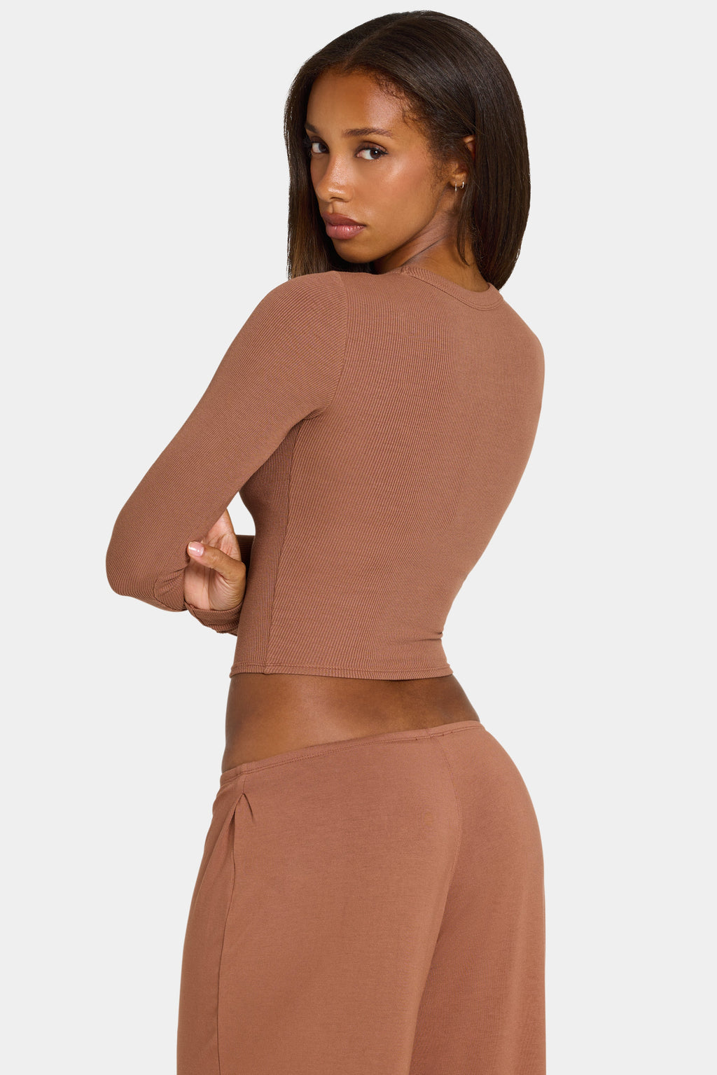 Chic ButterCloud Long-Sleeve Crop Top in Cocoa