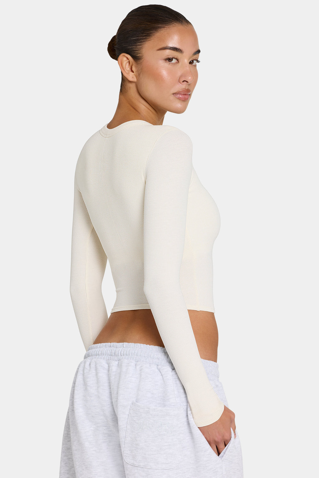 Chic ButterCloud Long-Sleeve Crop Top in Coconut