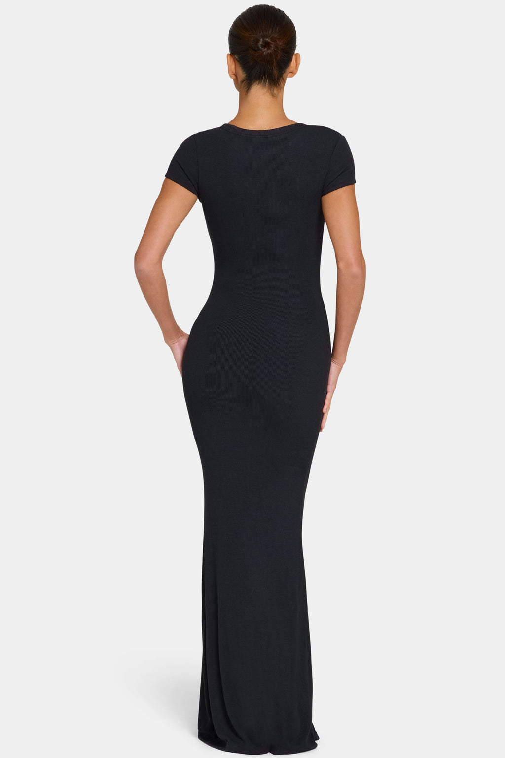 Chic ButterCloud Cap Sleeve Maxi Dress in Black