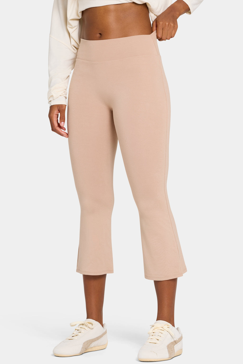 Chic ButterCloud Flared Capri Leggings in Oatmeal