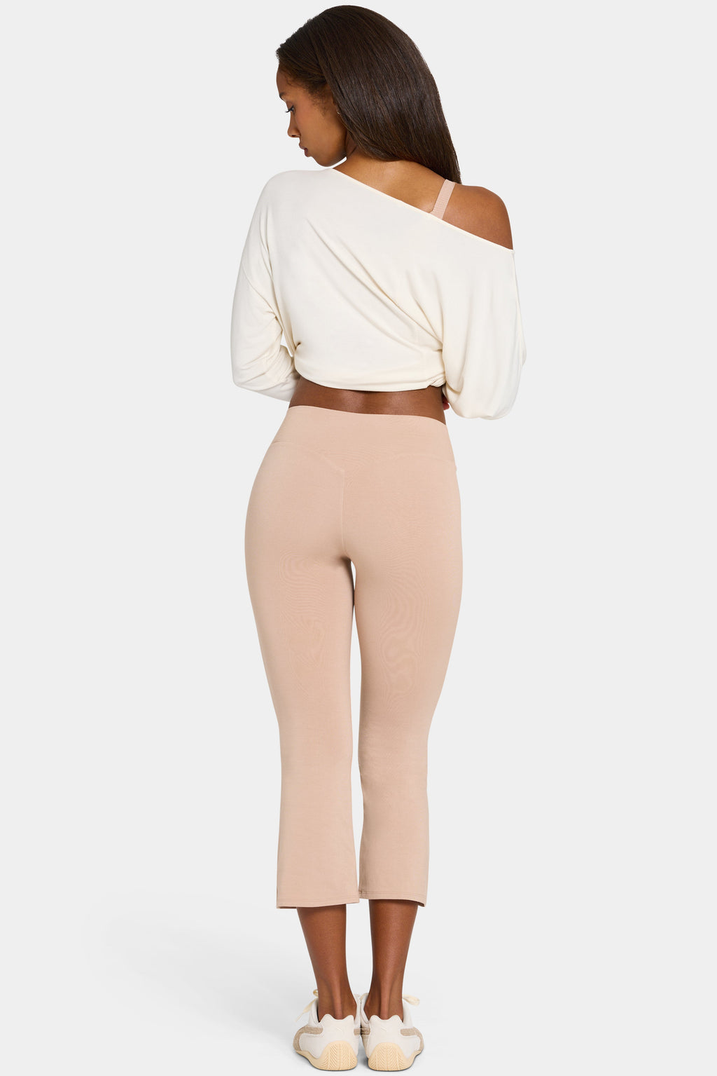 Chic ButterCloud Flared Capri Leggings in Oatmeal