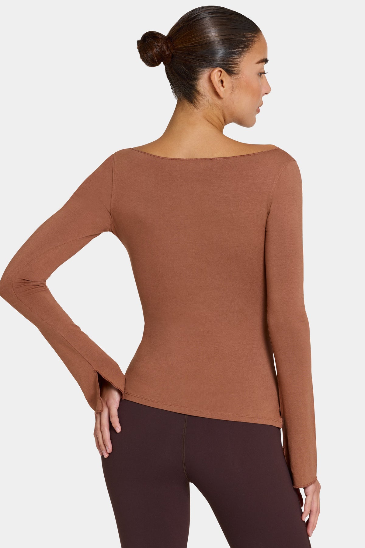 Chic ButterCloud Long-Sleeve Top in Cocoa