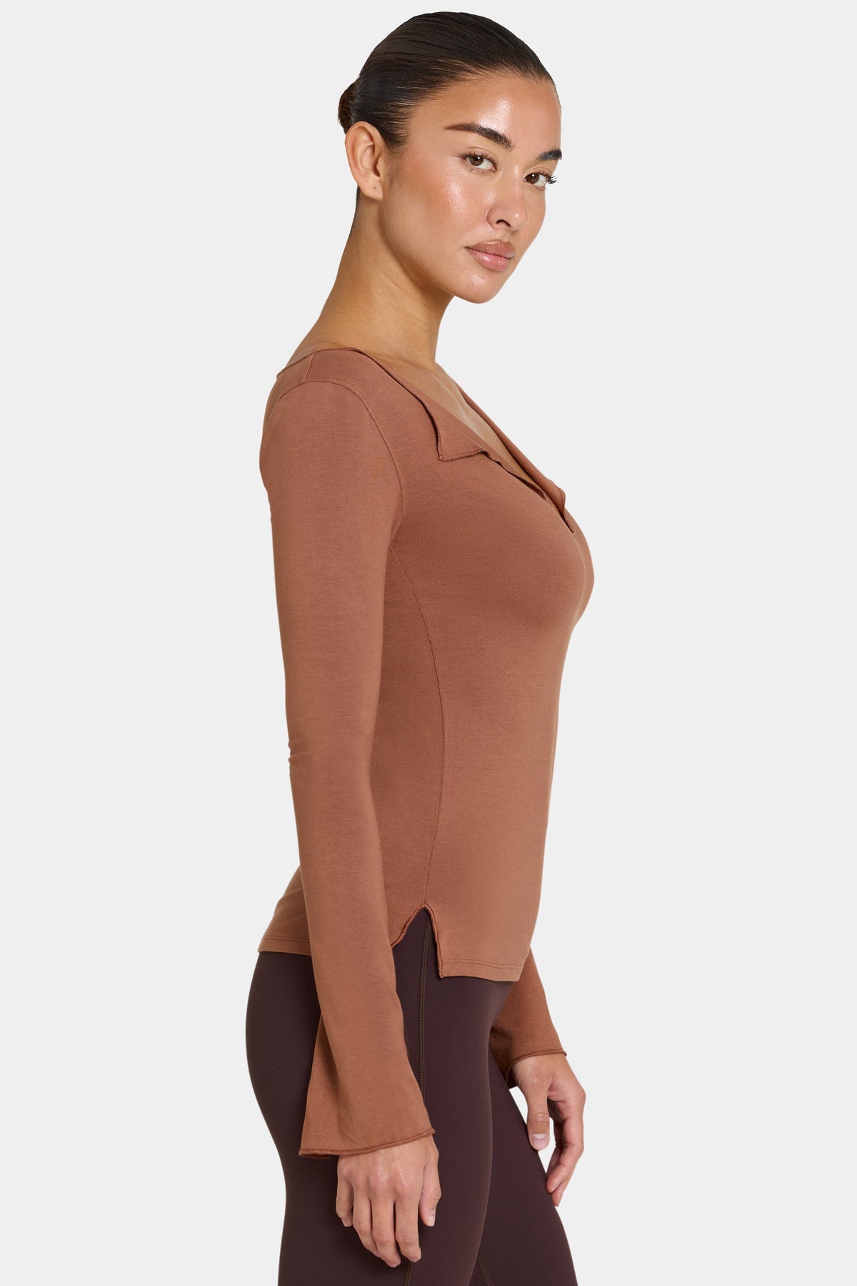 Chic ButterCloud Long-Sleeve Top in Cocoa
