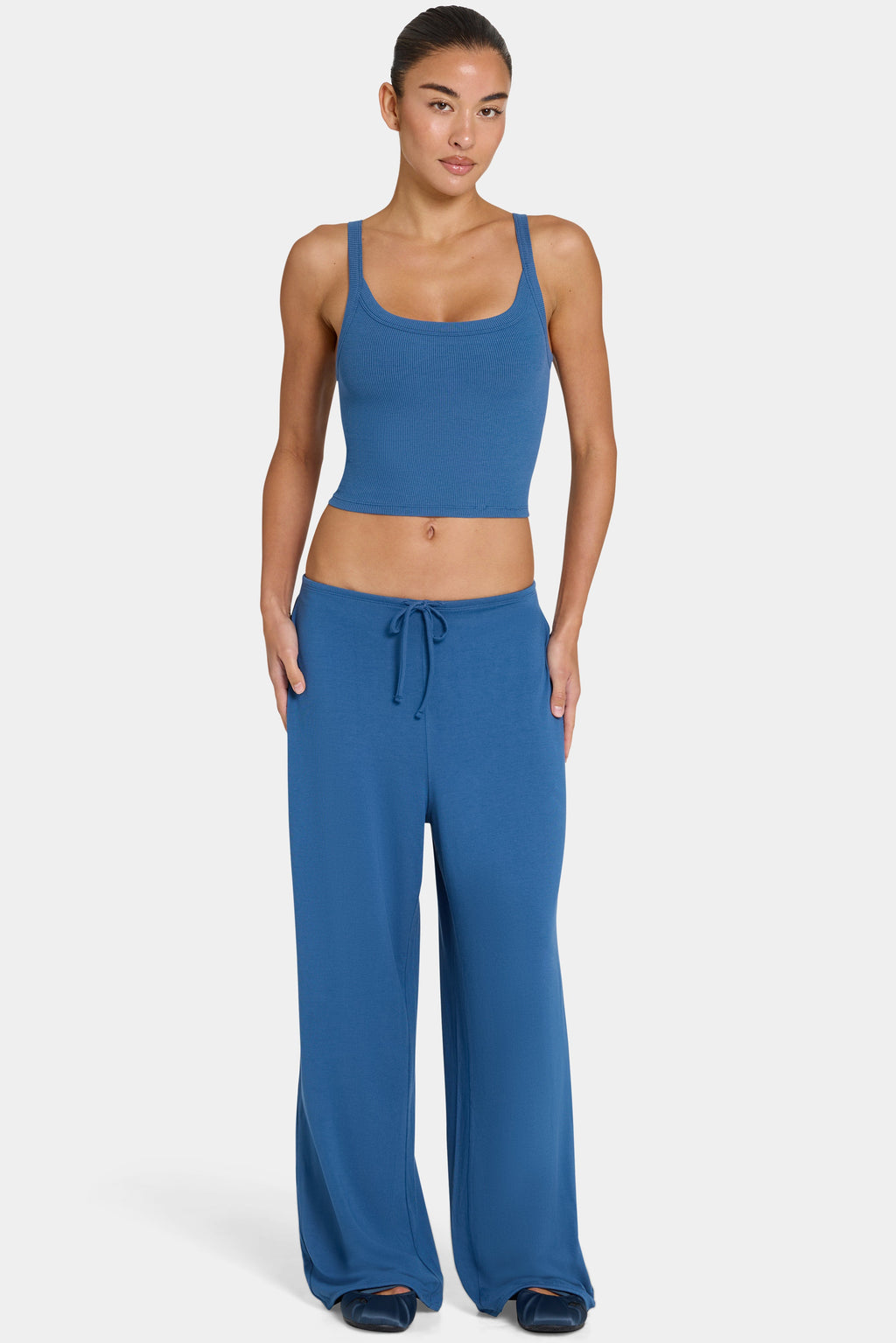 Chic ButterCloud Tie-Waist Wide-Leg Trousers in Marine