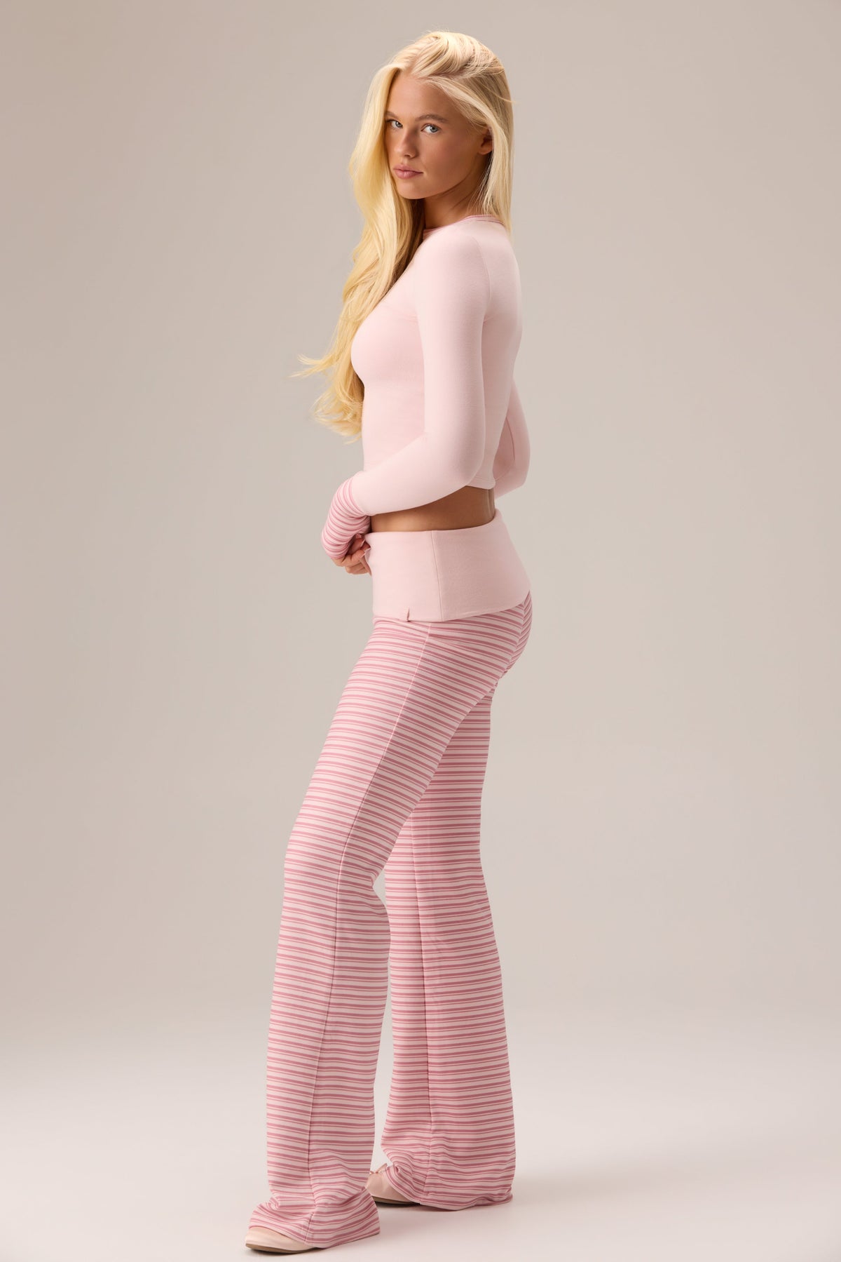 Chic Plush Jersey Wide-Leg Trousers in Berry Stripe