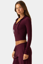 Chic Ribbed Jersey Cropped Hoodie in Plum